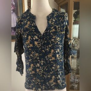 Lauren Conrad great condition blue/yellow floral top size XS
